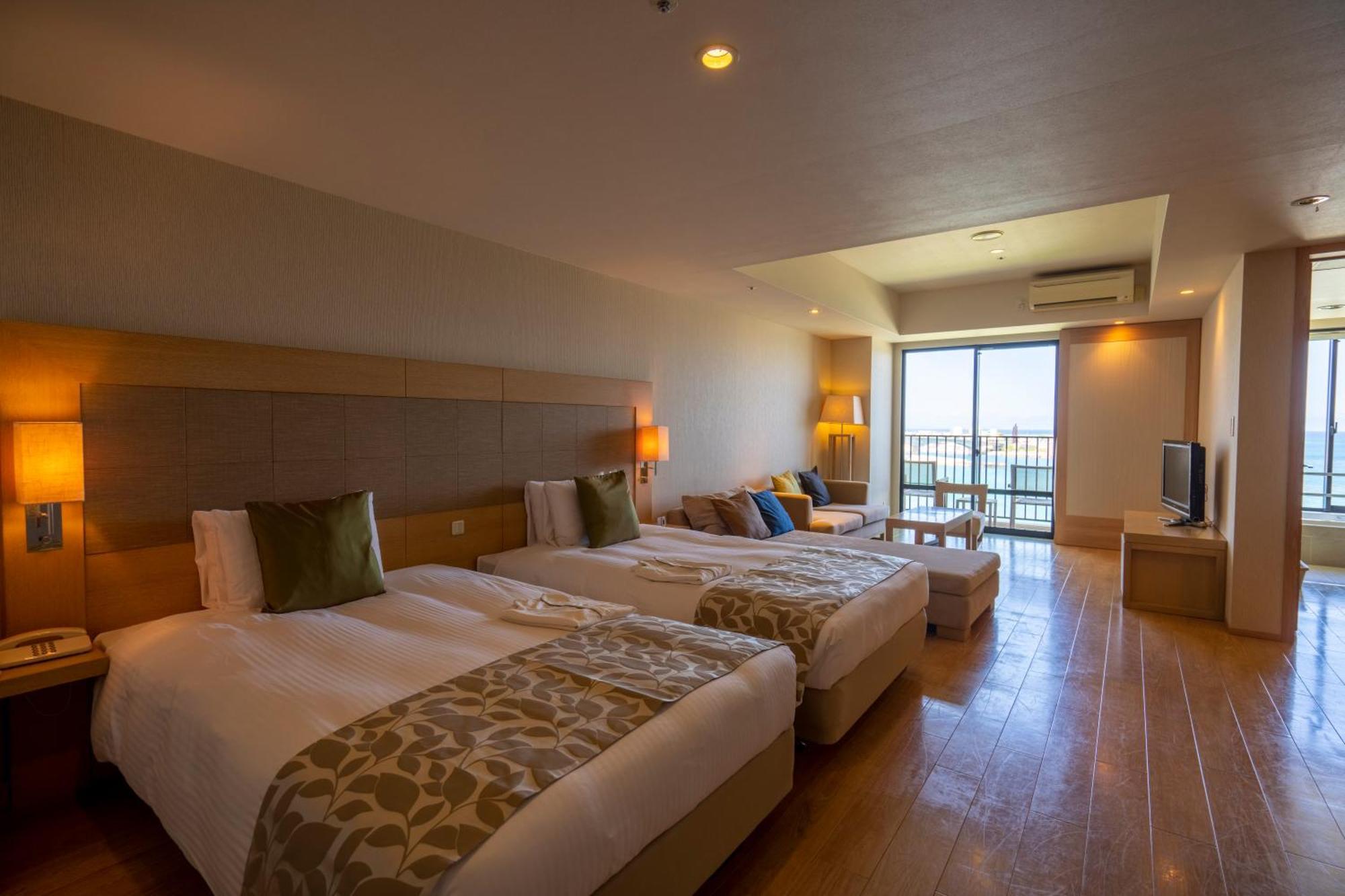 มูนโอเชี่ยน กิโนะวังโฮเต็ลแอนด์เรซิเดนซ์ Hotel Okinawa ภายนอก รูปภาพ