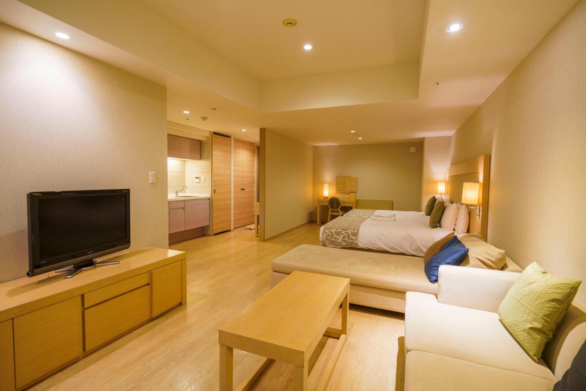 มูนโอเชี่ยน กิโนะวังโฮเต็ลแอนด์เรซิเดนซ์ Hotel Okinawa ภายนอก รูปภาพ