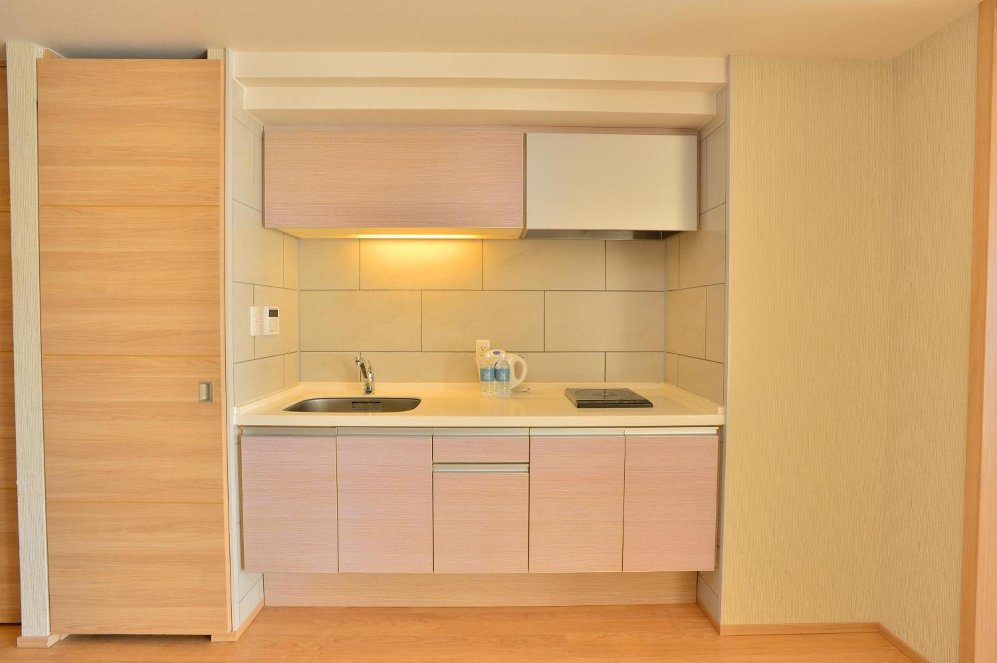 มูนโอเชี่ยน กิโนะวังโฮเต็ลแอนด์เรซิเดนซ์ Hotel Okinawa ภายนอก รูปภาพ