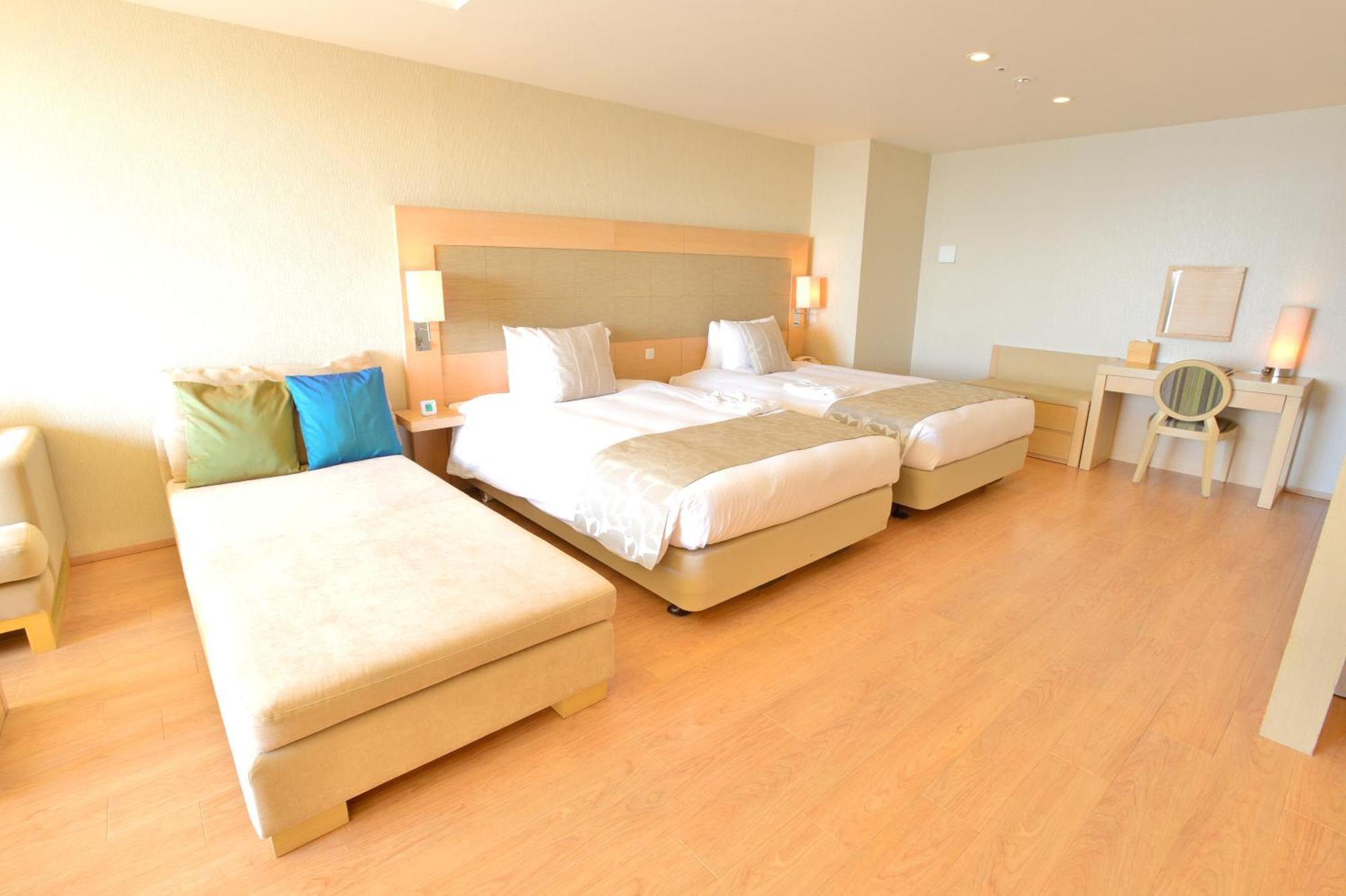 มูนโอเชี่ยน กิโนะวังโฮเต็ลแอนด์เรซิเดนซ์ Hotel Okinawa ภายนอก รูปภาพ