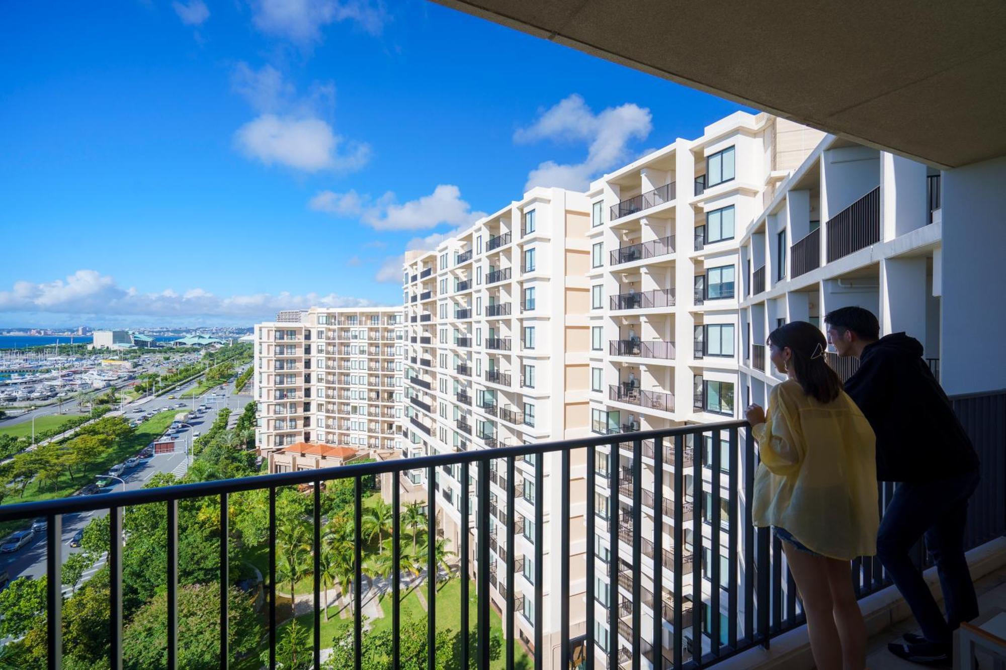 มูนโอเชี่ยน กิโนะวังโฮเต็ลแอนด์เรซิเดนซ์ Hotel Okinawa ภายนอก รูปภาพ