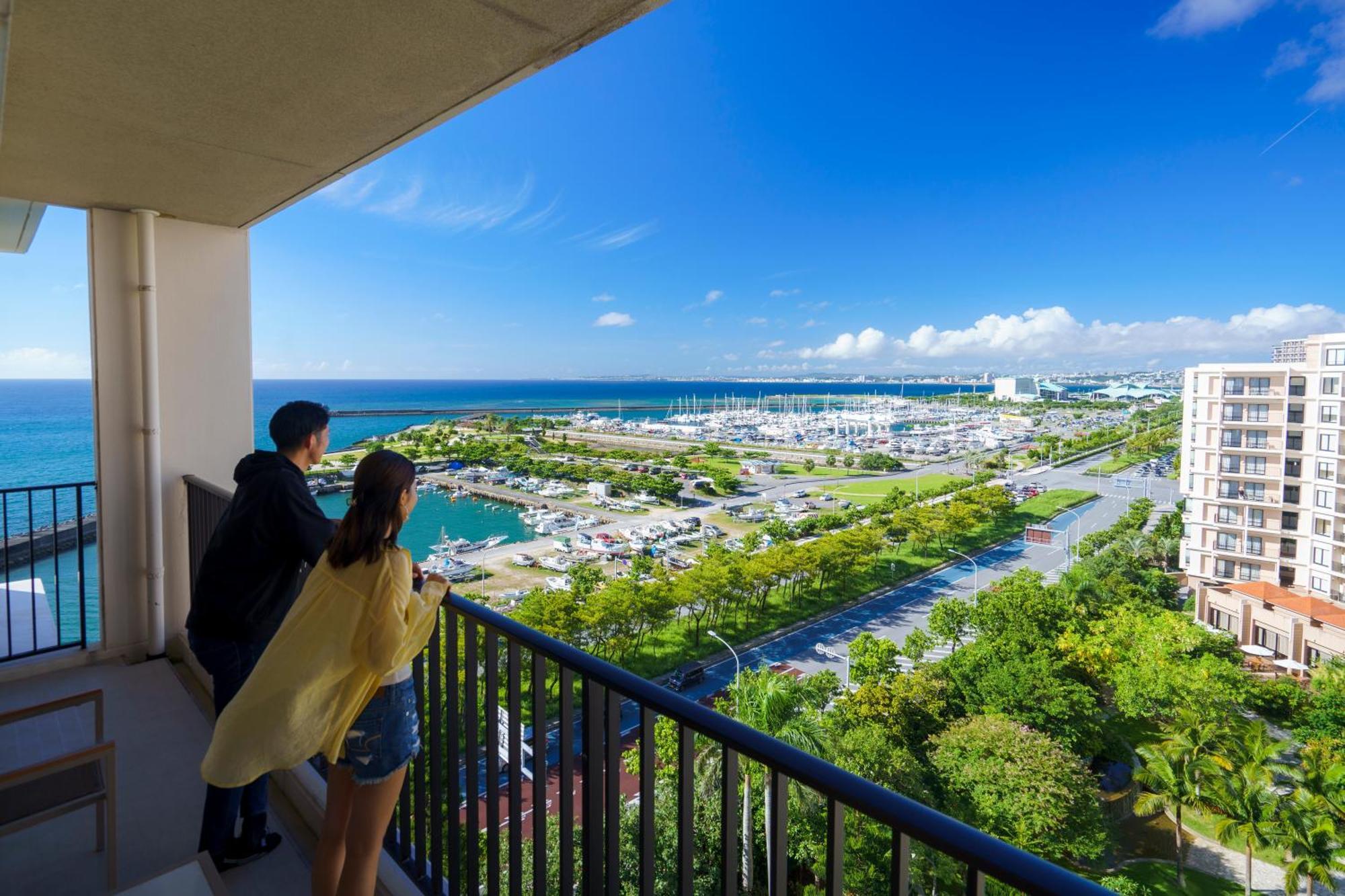 มูนโอเชี่ยน กิโนะวังโฮเต็ลแอนด์เรซิเดนซ์ Hotel Okinawa ภายนอก รูปภาพ